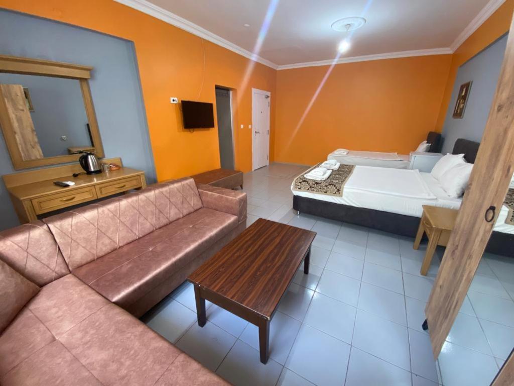 אנטליה City House Hotel מראה חיצוני תמונה